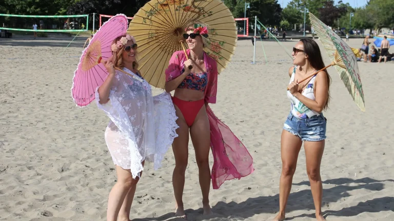 10 Must-Have Essentials for Your European Spring Break