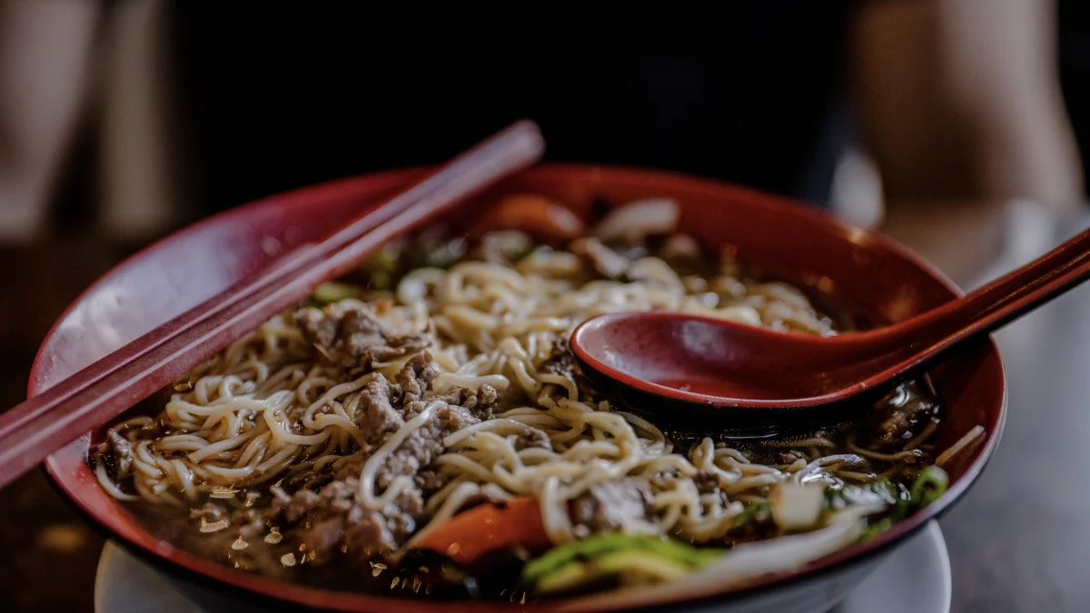 Babe’s Noodles and Bar Featured Image