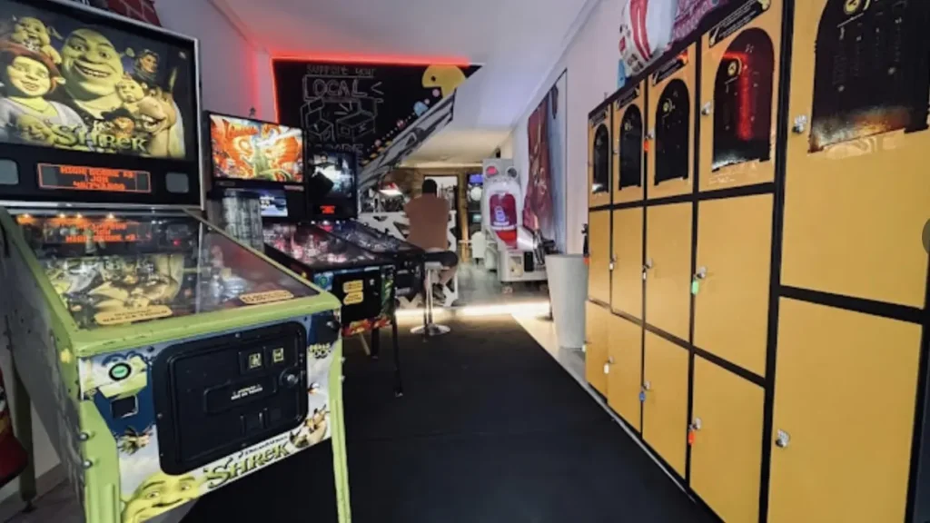 Cedofeita Lounge – Lockers & Games