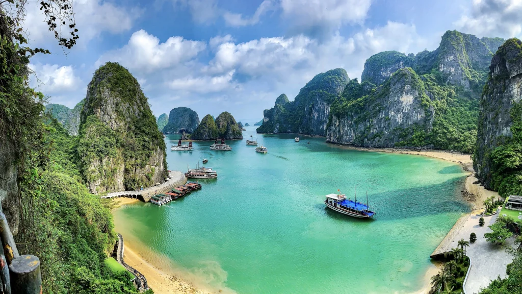 Sao La Vietnam Tours