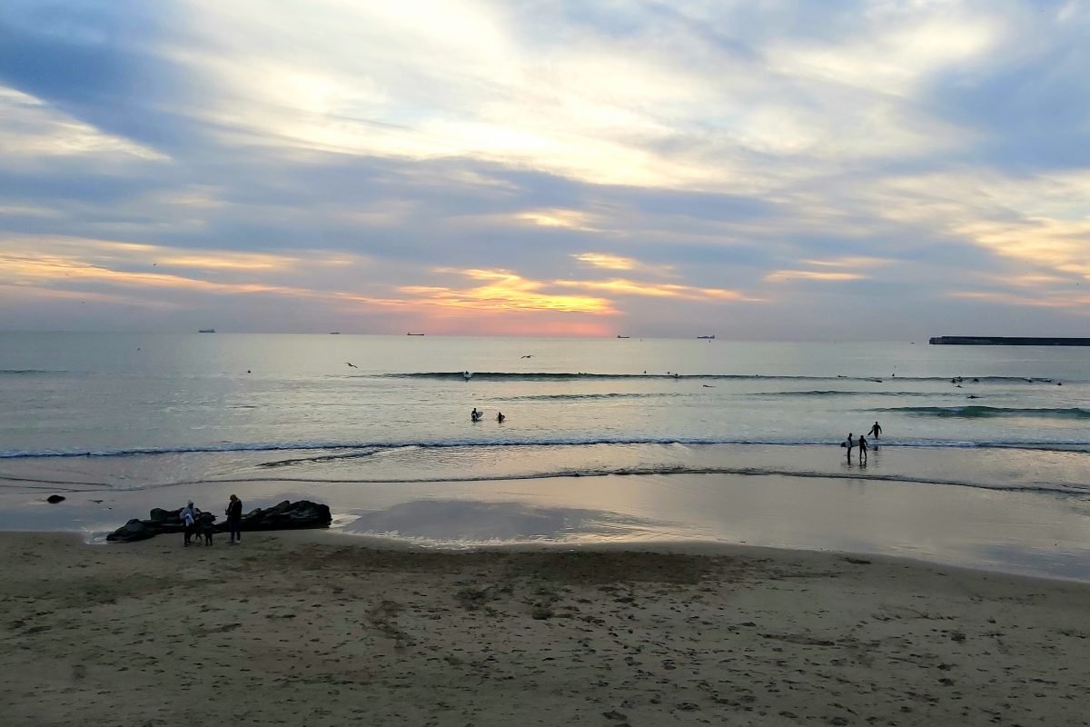 Praia de Matosinhos Beach Featured Image