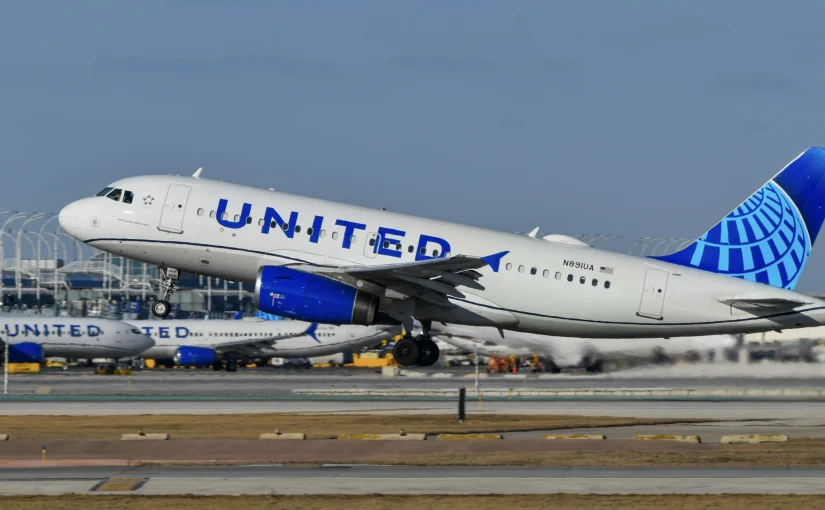 United Airlines Launches Starlink